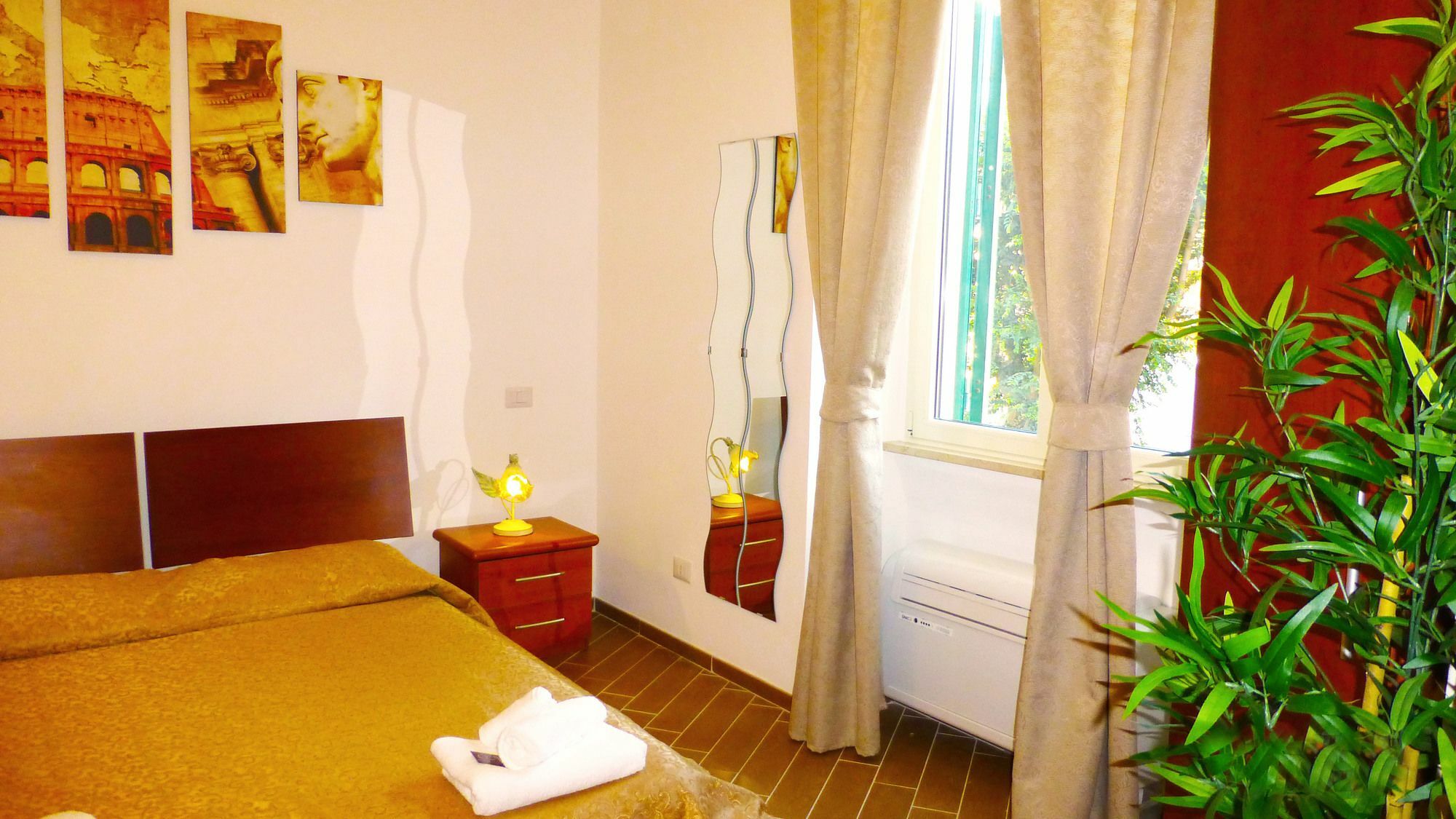 Miclad Colosseum Guest House Řím Exteriér fotografie