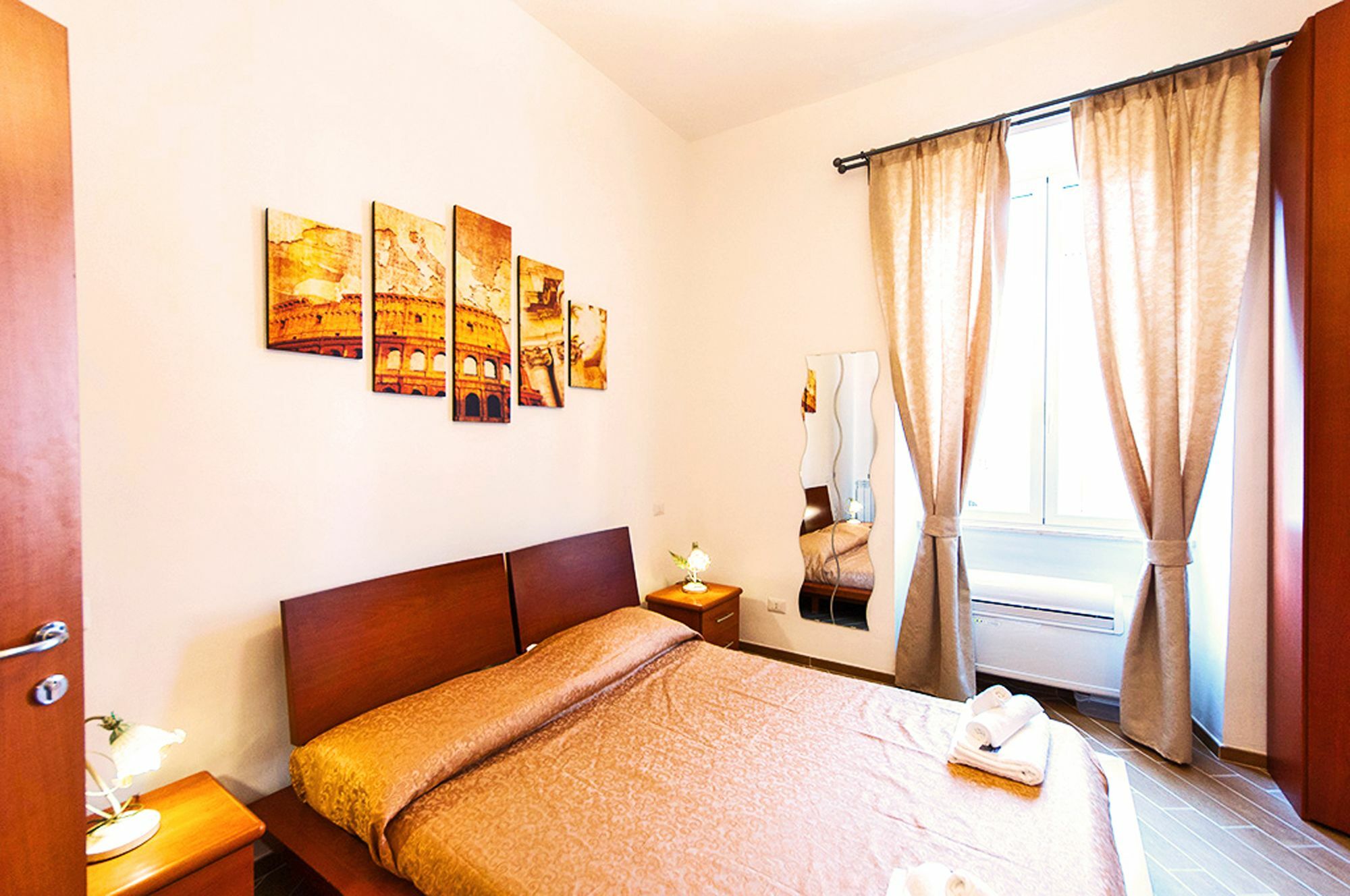 Miclad Colosseum Guest House Řím Exteriér fotografie